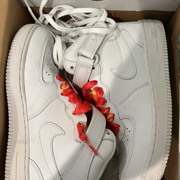 Nike Air Force 1 Mid - Picture 7 of 8